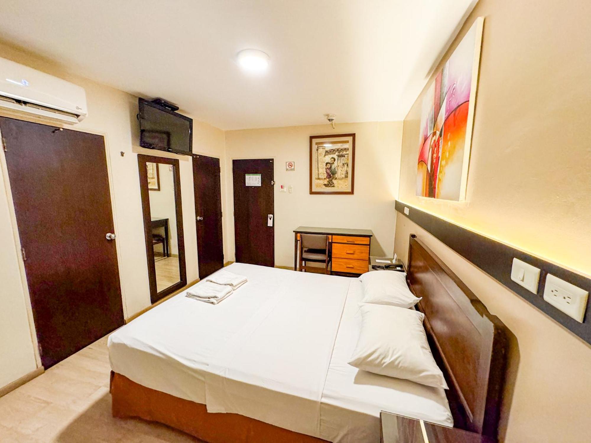 Gh Alexander Hotel Γκουαγιακίλ Εξωτερικό φωτογραφία