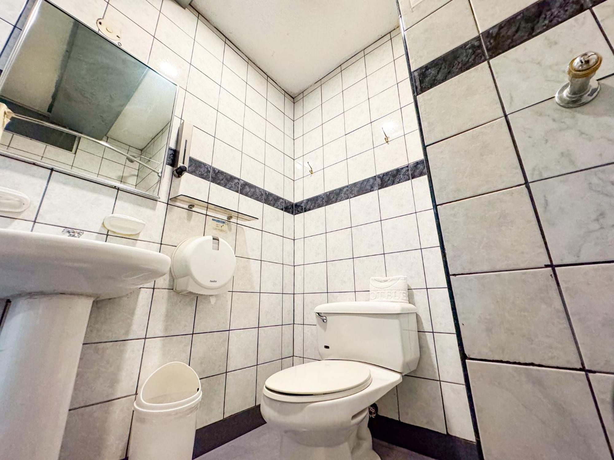Gh Alexander Hotel Γκουαγιακίλ Εξωτερικό φωτογραφία
